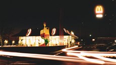 Drive thru v eských Budjovicích. Rok 1995.