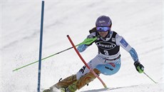 árka Strachová na trati slalomu ve Squaw Valley