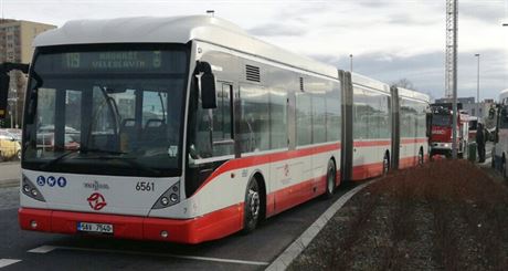 Nejdelí autobus v esku se srazil s náklaákem (20.3.2017).