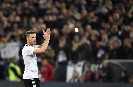 Lukas Podolski se louí s nmeckou reprezentací. Pi své derniée vstelil...