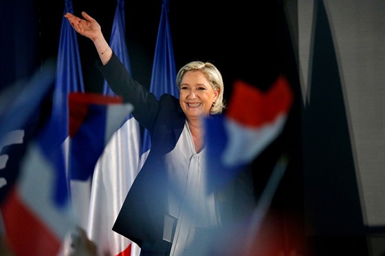 Krajně pravicová kandidátka na francouzskou prezidentku Marine Le Penová
