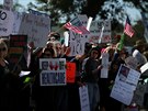 Protest proti ruení Obamacare v Kalifornii (21. bezna 2017)