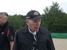 John Surtees pi návtv na brnnském Masarykov okruhu