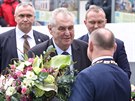 Snímek z prvního dne návtvy prezidenta Miloe Zemana v Olomouckém kraji. Vítá...