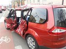 Ve Vrovicích se srazila tramvaj s autem (20.3.2017).