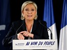 Krajn pravicová kandidátka na francouzskou prezidentku Marine Le Penové bhem...
