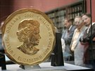 Maple Leaf, stokilová zlatá mince dorazí v záí do Prahy