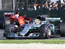 Lewis Hamilton z Mercedesu vévodí poli Velké ceny Austrálie.