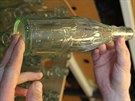 Sbírka lahví, která dokumentuje vývoj výroby obalového skla.