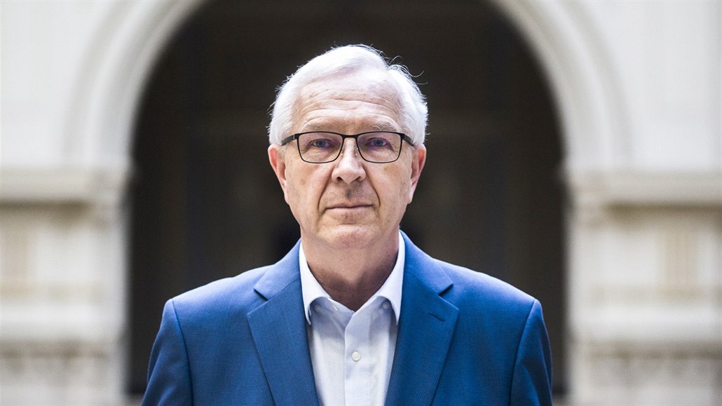 P�edseda Akademie v�d a mo�ný prezidentský kandidát Ji�í Draho� na snímku z...