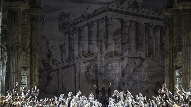 Scna z inscenace Mozartova Idomenea v Metropolitn opee