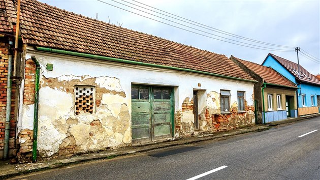 Tajemný dům číslo 74 v Nemoticích na Vyškovsku je úředním bydlištěm dvaceti tří podnikatelů.