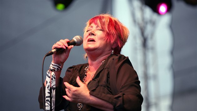 Zpěvačka Věra Špinarová na festivalu Colours of Ostrava (11. července 2009)