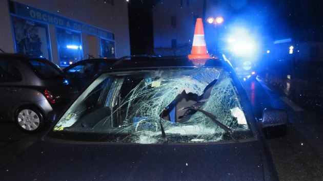 �idi�ka srazila ve Sko�ic�ch 89let�ho mu�e, kter� p�ech�zel silnici.