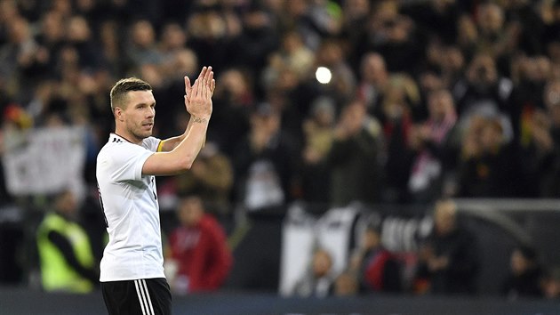 Lukas Podolski se lou s nmeckou reprezentac. Pi sv dernie vstelil vtzn gl Anglii.