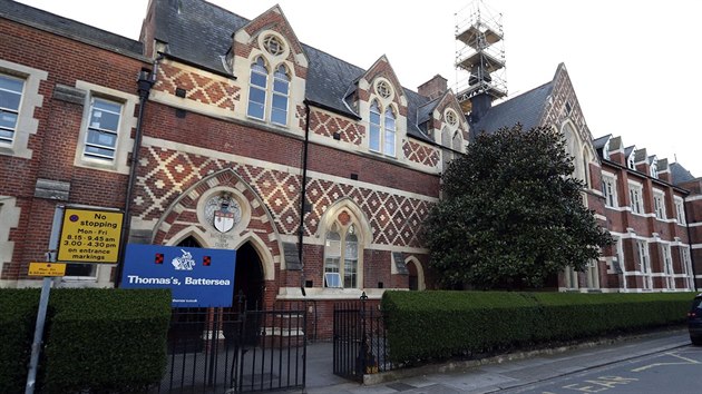 Princ George bude od září 2017 navštěvovat soukromou školu  Thomas's Battersea School v londýnské čtvrti Battersea.