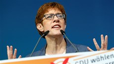 Kandidátka CDU v Sársku Annegret Krampová-Karrenbauerová (23. bezna 2017)
