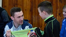 SPARTA. BRRR. Slávista Jaromír Zmrhal odmítl podepsat spar�anský dres, ale s...