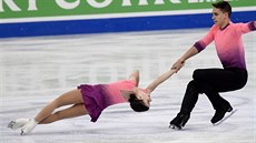 Anna Du�ková a Martin Bida� p�i krátkém programu na MS v Helsinkách.