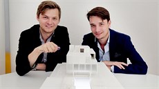 Nadaní architekti Ondej Chybík (vpravo) s Michalem Kritofem u v roce 2010...
