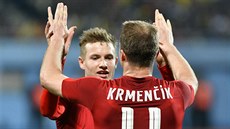 etí reprezentanti Jakub Jankto a Michael Krmeník se radují z gólu