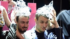 Václav Mlynář (vpravo) a Jakub Pollág ‚studio deForm) získali cenu Designér...