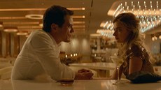 Michael Shannon a Imogen Pootsová ve filmu Frank a Lola