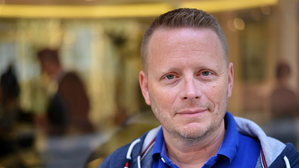 Spisovatel Patrick Ness, autor knihy Volání netvora