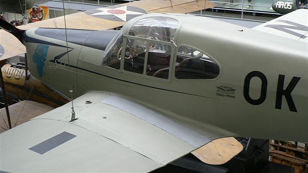 M-1C Sokol, OK-AHN, kter absolvoval roku 1947 (etapov) let z Prahy do Kapskho msta a zpt. Letoun je vystaven v Nrodnm technickm muzeu.