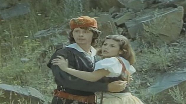 Jan Šťastný a Ivana Andrlová v pohádce Za humny je drak (1982)
