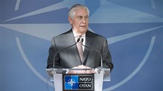 Americký ministr zahrnií Rex Tillerson v centrále NATO