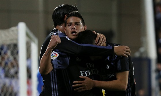 James Rodriguez z Realu Madrid slaví gól, který práv vstelil.