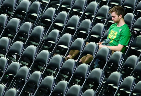 Fanouek basketbalového Oregonu osaml v hale, vstebává semifinálovou prohru...