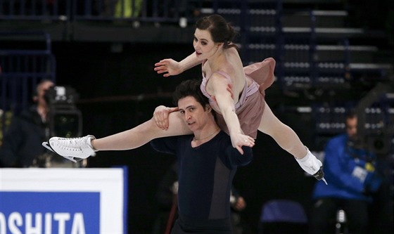 Kanadtí krasobruslai Tessa Virtueová a Scott Moir bhem tanc na led na...