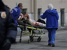 Po výbuchu v petrohradském metru záchranái oetili desítky zranných (3....