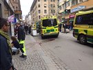V centru Stockholmu vjel nákladní automobil do davu lidí (7. duben 2017).