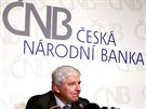 Guvernér NB Jií Rusnok vysvtlil na tiskové konferenci bankovní rady ukonení...