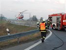 Dv� osobn� auta se srazila v pond�l� u Plan� nad Lu�nic� na sjezdu na d�lnici...