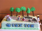 DÍKY, TOME! Tom Boonen dostal ped svým posledním závodem kariéry stylový dort.