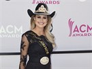 Miss Rodeo America Lisa Lageschaarová na ACM Awards (Las Vegas, 2. dubna 2017)