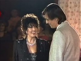 Marie Rottrová a Jiří Bartoška v klipu písně Klíč pro štěstí (1985)