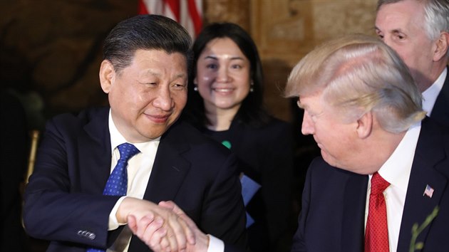 Donald Trump přivítal ve svém sídle čínského prezidenta s chotí. (6.4.2017)