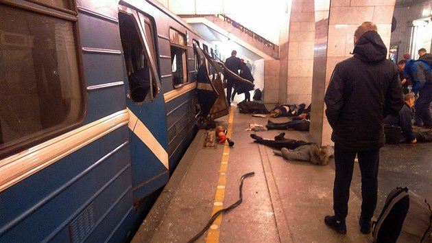 Nsledky vbuchu ve stanici Technologick institut v Petrohrad (3. dubna 2017)