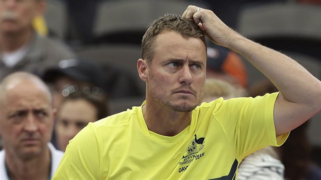 ZAMYLEN. Kapitn australskch tenist Leyton Hewitt pi tvrtfinle Davis Cupu.