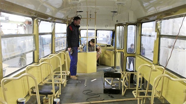 DPMB renovuje historické tramvaje. Tatra T2 i historický vlečný vůz z roku 1926 se znovu vrátí na koleje v původním provedení. Zájemci si je mohou i pronajmout.