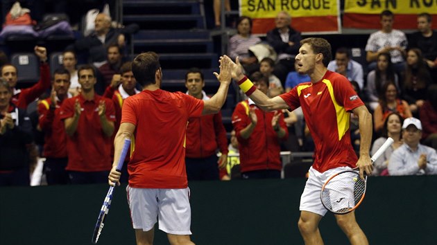 panlt tenist Pablo Carreno Busta a Marc Lpez ve tyhe ve tvrtfinle Davis Cupu.