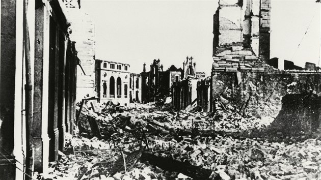 Pohled na vybombardovanou Guerniku (4. května 1937)