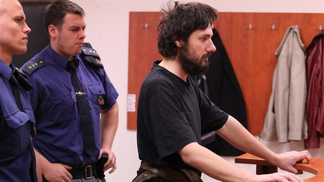 Obžalovaný Zdeněk Hryščenko po měsících strávených ve vazbě vypadá úplně jinak než v době, kdy byl zatčen.