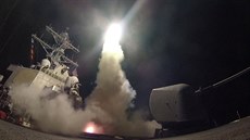 Spojené státy zaútočily na syrskou leteckou základnu. (7.4. 2017)