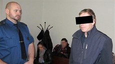 Ob�alovaný Ond�ej R. u Krajského soudu Plzni. (4. dubna 2017)